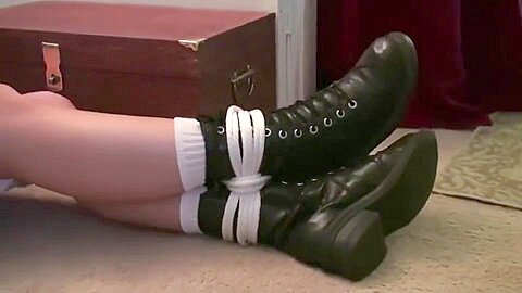 Look Behind You - Big Mammaries Babe Bondage Porn