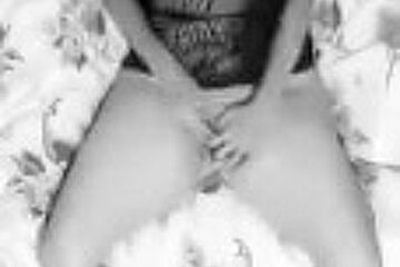 Looking down on this girl working her pussy to orgasm
