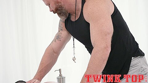 MYOTT HUNTER Chapter 4 - Sports Massage