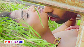 Malkin Ko Nanga Karke Chudai Ki - Desi Bhabhi And Indian Aunty