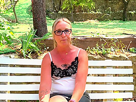 Marie, 35, beautician in Avignon!