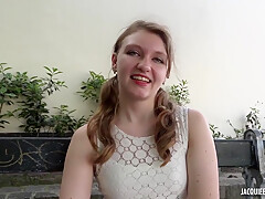Marine, 19, Parece Bom, Mas