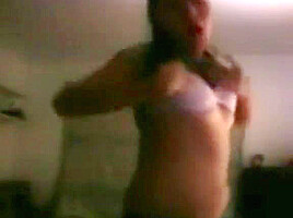 Masturbate on webcam