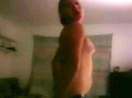 Masturbate on webcam