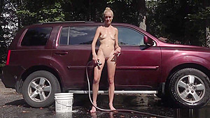 Mazzy Grace - Hose Down BTS
