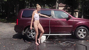 Mazzy Grace - Hose Down BTS