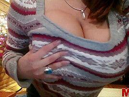 Monica Mendez - Christmas Sweater Webcam 1