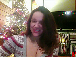 Monica Mendez - Christmas Sweater Webcam 1