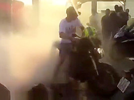 Motoencuentro en Brasil : Chicas culonas en tanga