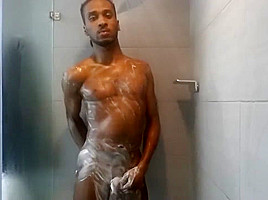 MrShellyP'z Solo Massage Shower