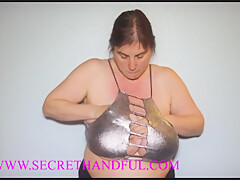 Mrs Huge Aunty Sucking Nipples - SecretHandful