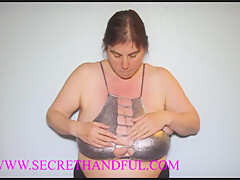 Mrs Huge Aunty Sucking Nipples - SecretHandful