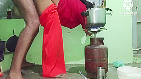 Mutton Ke Badle Padosan Ko Lund Chusaya Or Chudai Ki