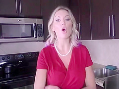 My MILF stepmother gets on her knees for breakfast