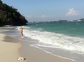 Natali at the beach