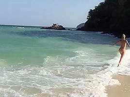 Natali at the beach