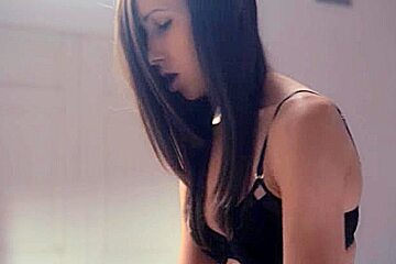 Neverending strap-on lesbians action
