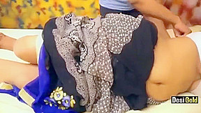 Nokrani Ne Karwai Malik Ke Ladke Se Massage