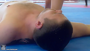 Nude club fighting presents Kerry vs Mira Cuckold