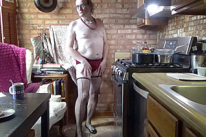 Old crossdresser Sveta-Ave