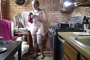 Old crossdresser Sveta-Ave