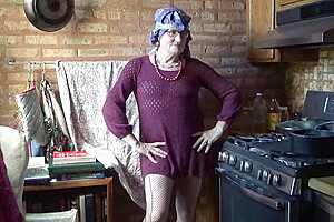 Old crossdresser Sveta-Ave