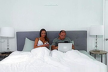 Oliver Pulverized Havanas Wet Latina Pussy