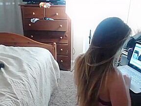Olivia DP