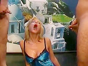 PATRICIA PAAY LOOKALIKES - GIRLS PISSED IN THE MOUTH