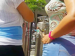 PR Parade: Beautiful Big Ass Milf