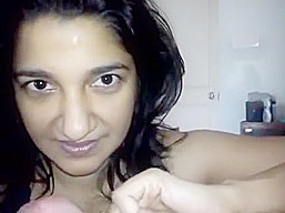 Pakistani Sex Video Of Muslim Bhabhi Giving Perfect Blowjob