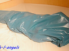 Plastic Mummification Gasmaked Girl ( Safe Bdsm !!!)