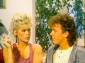 Porn star Amber Lynn gets her pussy stuffed by Tom Byron