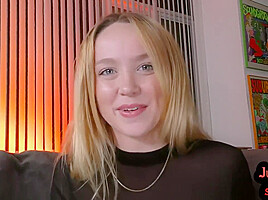 Pov Model Riding Dick In Erotic Couple After Showing Feet