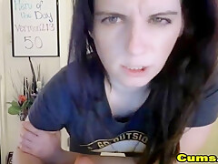 Provocative Coed Show Her Huge Rack And Bootie Live