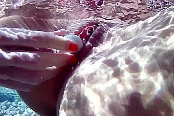 Queen Snake - Amazing Sex Scene Milf Wild , Check It