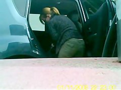 RICA NALGA LAVANDO COCHE