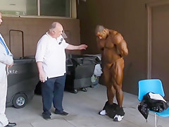 ROIDGUTTED MUSCLEBULL MANUEL BACKSTAGE