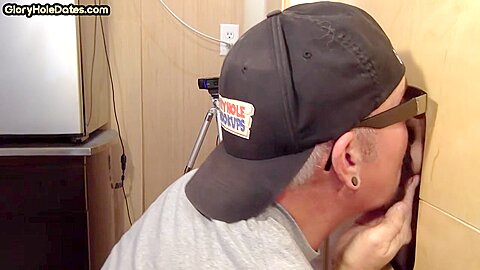 Real gaydaddy sucks gloryhole penis in private home video