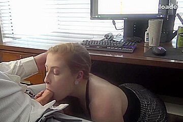 Real student 18+ Fucks Her Teacher!