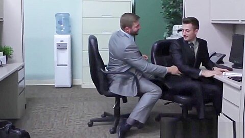 Ripped officehunk pounds nipplepierced newbie