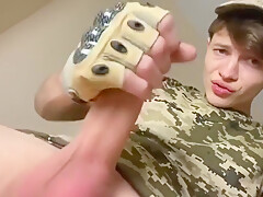 Rubax Video - A Twinks Nice Wank With Gloves On