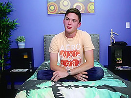 Rubbing One Out With Michael - Michael Klein - BoyCrush