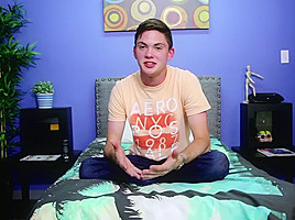 Rubbing One Out With Michael - Michael Klein - BoyCrush