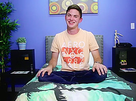 Rubbing One Out With Michael - Michael Klein - BoyCrush