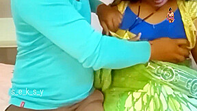 Sakshi Bhabi Ki Suhagraat Mein Apni Pathi Se Uski Chut Fodkar Chudvali Hei mast Chudai