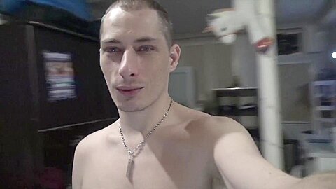 Sam Fucked Raw By Sexy Bear - CrunchFrenchBareback