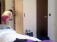 Secretly filming a milf in a hotel room