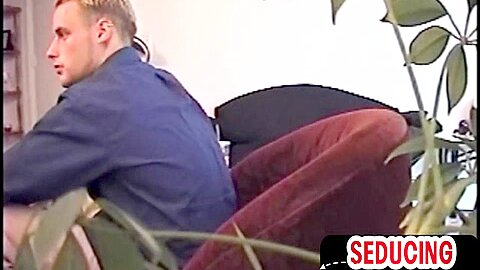 Seducing home gaydaddy sucks str8 cock for 1st time