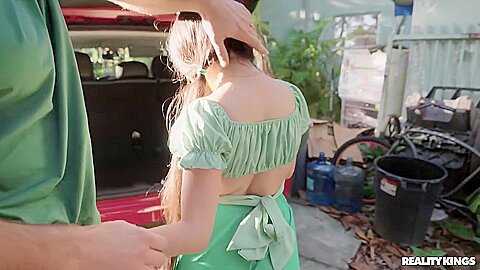Selena Ivy - Kiss Me, I Squirt